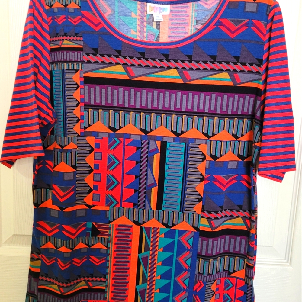 LuLaRoe Simply Comfortable Multicolor Abstract Top XL Short Sleeves RN 142161